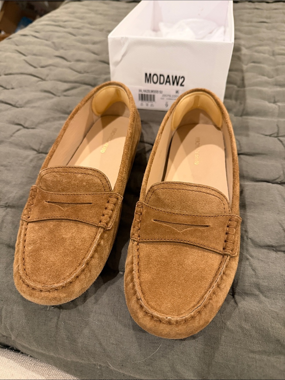 Veronica Beard Jia Suede Tan Loafers in Hazelwood